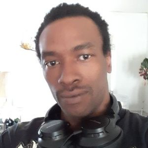 Meet your Posher, Kenneth